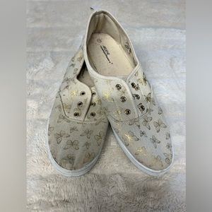 *FREE ADD ON W/ $100 PURCHASE*